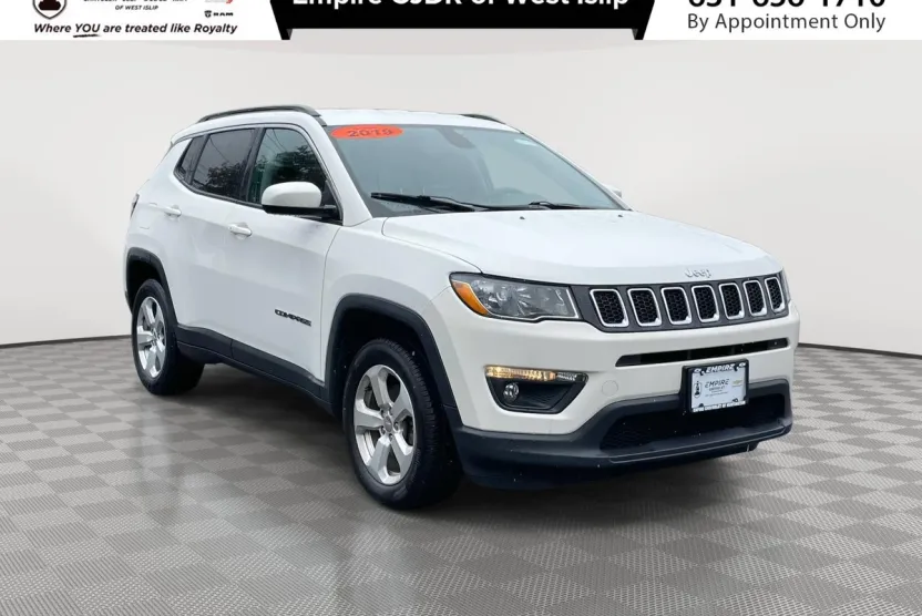 2019 Jeep Compass Latitude photo 1