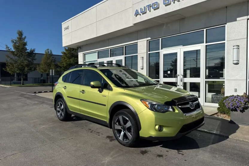 2014 Subaru Crosstrek Touring photo 1