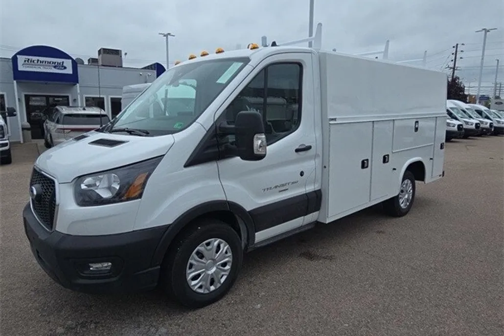 2025 Ford Transit photo 1
