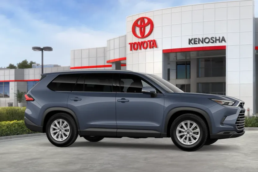 2026 Toyota Highlander Hybrid XLE photo 1