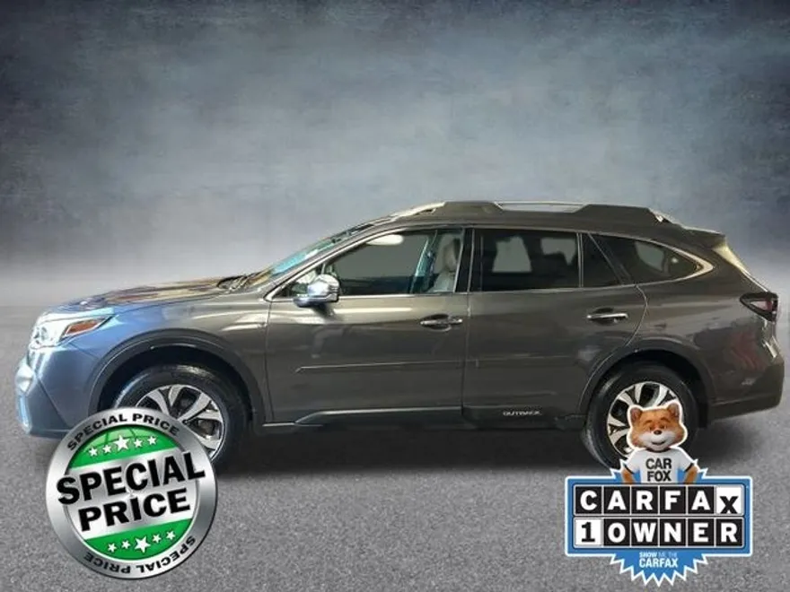 2022 Subaru Outback Touring photo 1