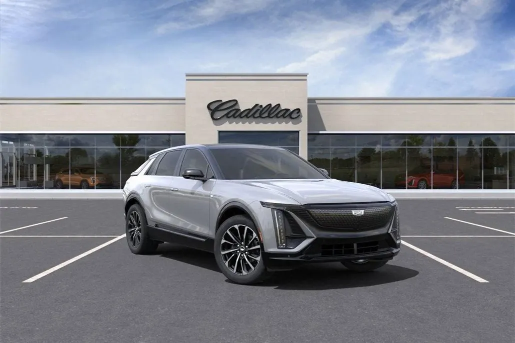 2025 Cadillac Lyriq Sport photo 1