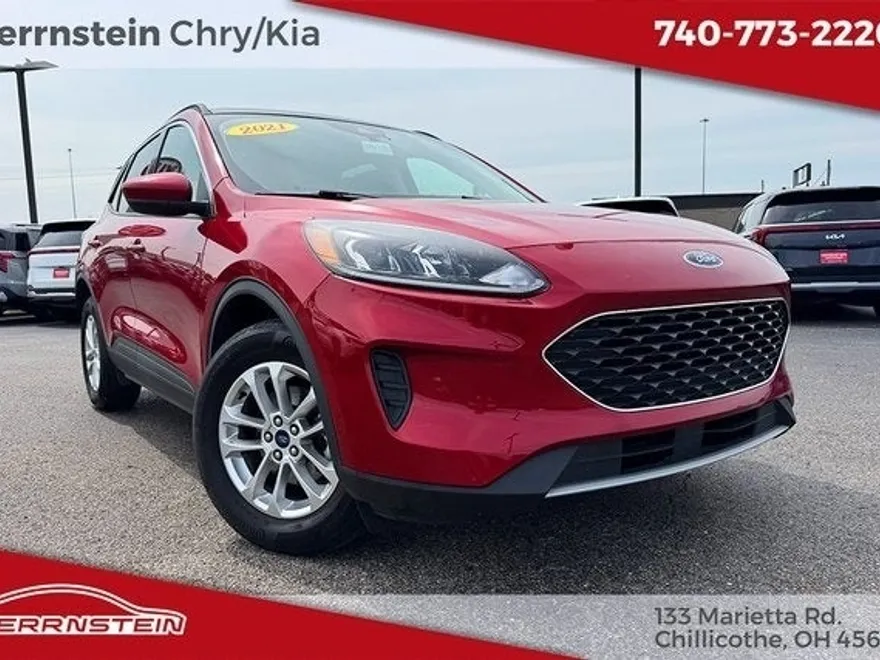 2021 Ford Escape SE photo 1