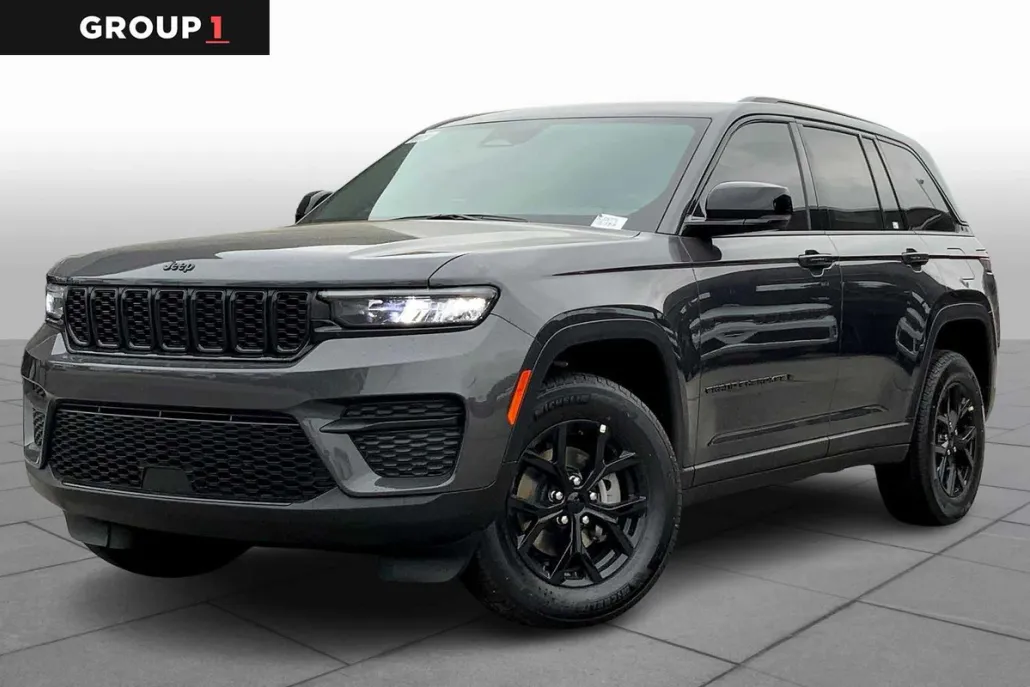 2025 Jeep Grand Cherokee Altitude photo 1