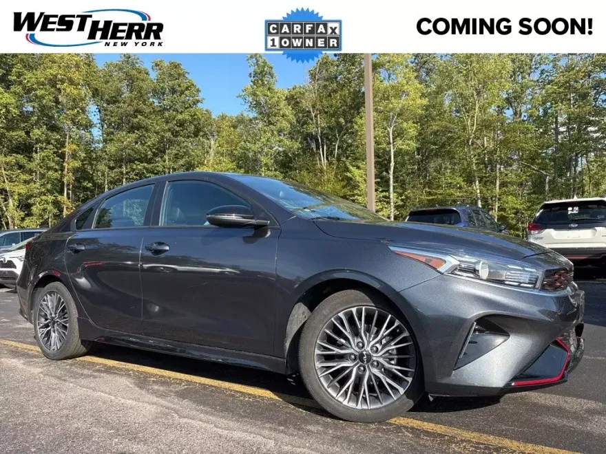 2023 Kia Forte GT-Line photo 1