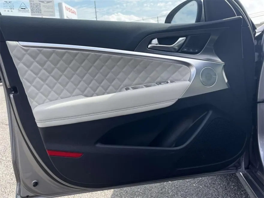 2025 Genesis G70 3.3T Sport Advanced photo 16