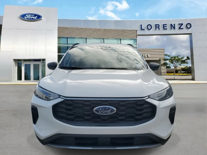 2025 Ford Escape ST-Line photo 1
