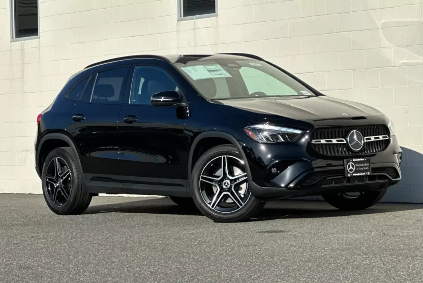 2026 Mercedes Benz GLA 250 photo 1