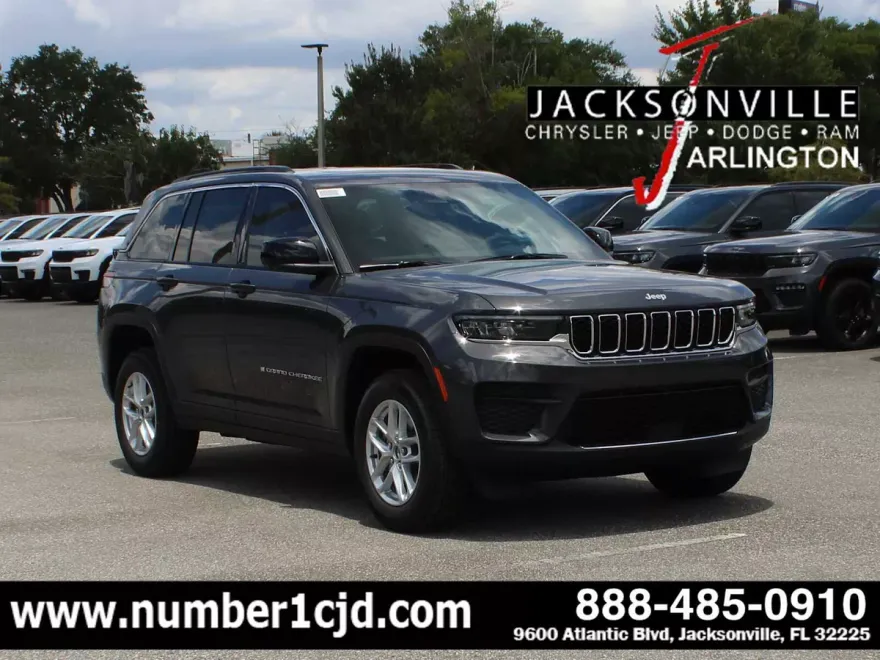2025 Jeep Grand Cherokee Laredo X photo 1