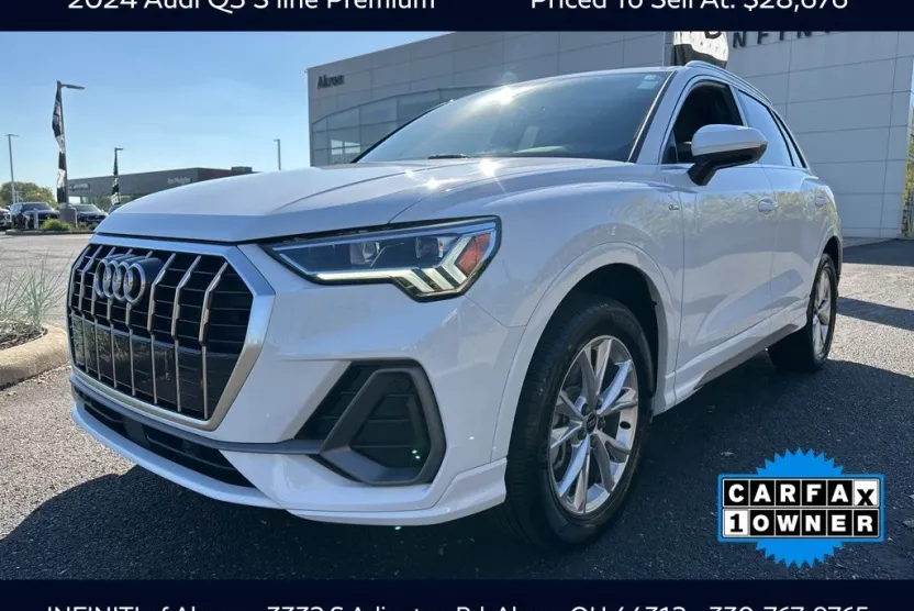 2024 Audi Q3 S line Premium photo 1