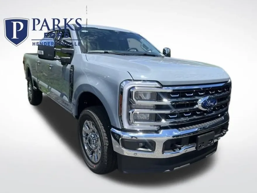 2025 Ford F-250 Lariat photo 1