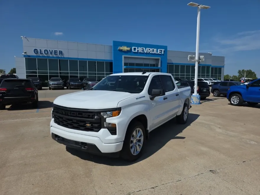 2023 Chevrolet Silverado 1500 Custom photo 1