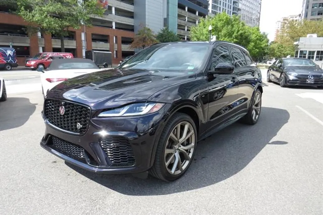 2023 Jaguar F-PACE SVR photo 1