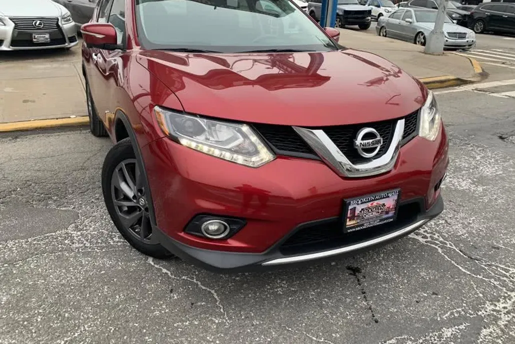 2015 Nissan Rogue SL photo 1
