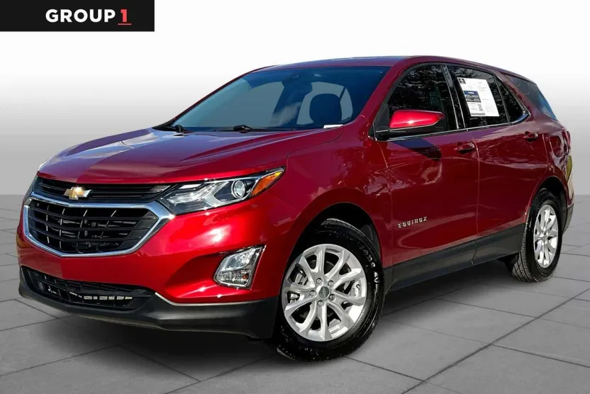 2020 Chevrolet Equinox LT photo 1