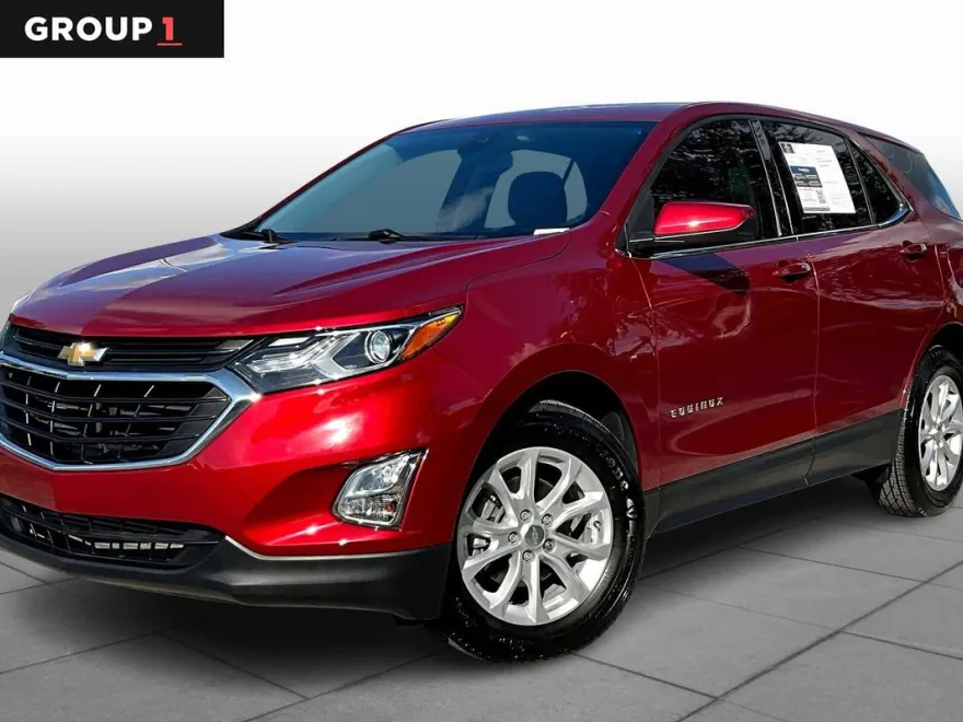 2020 Chevrolet Equinox LT photo 1