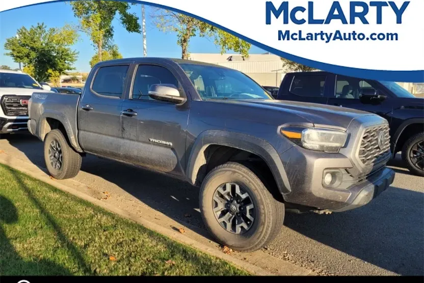 2021 Toyota Tacoma TRD V6 photo 1