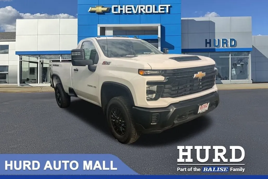 2025 Chevrolet Silverado 3500HD photo 1