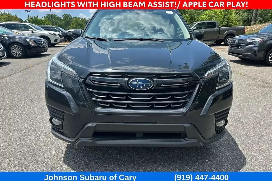 2023 Subaru Forester Premium photo 1