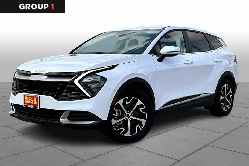 2023 Kia Sportage EX photo 1