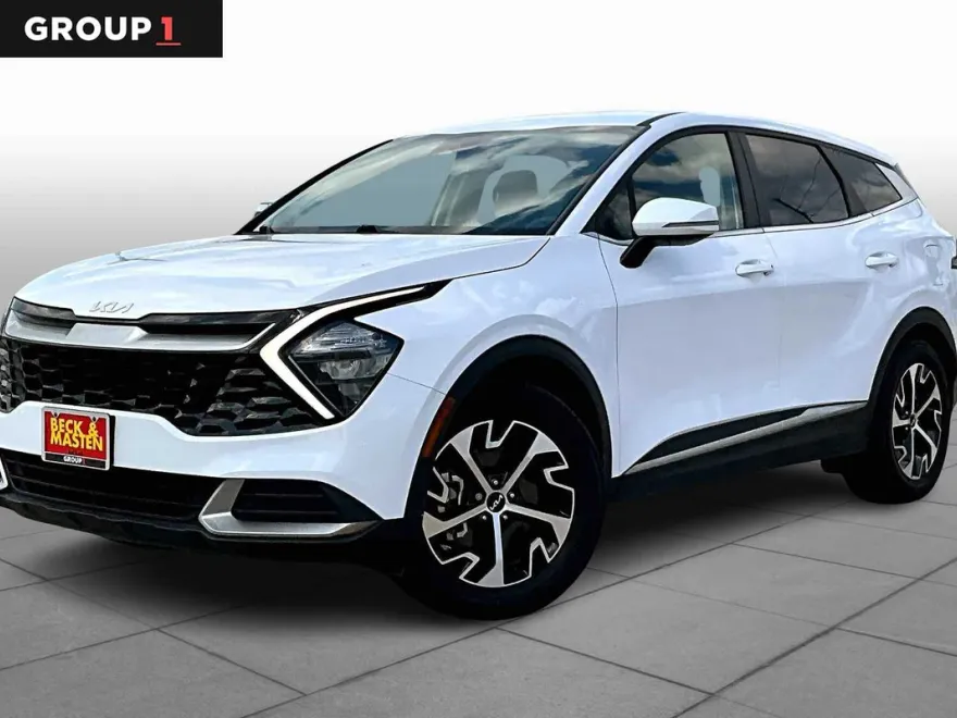 2023 Kia Sportage EX photo 1
