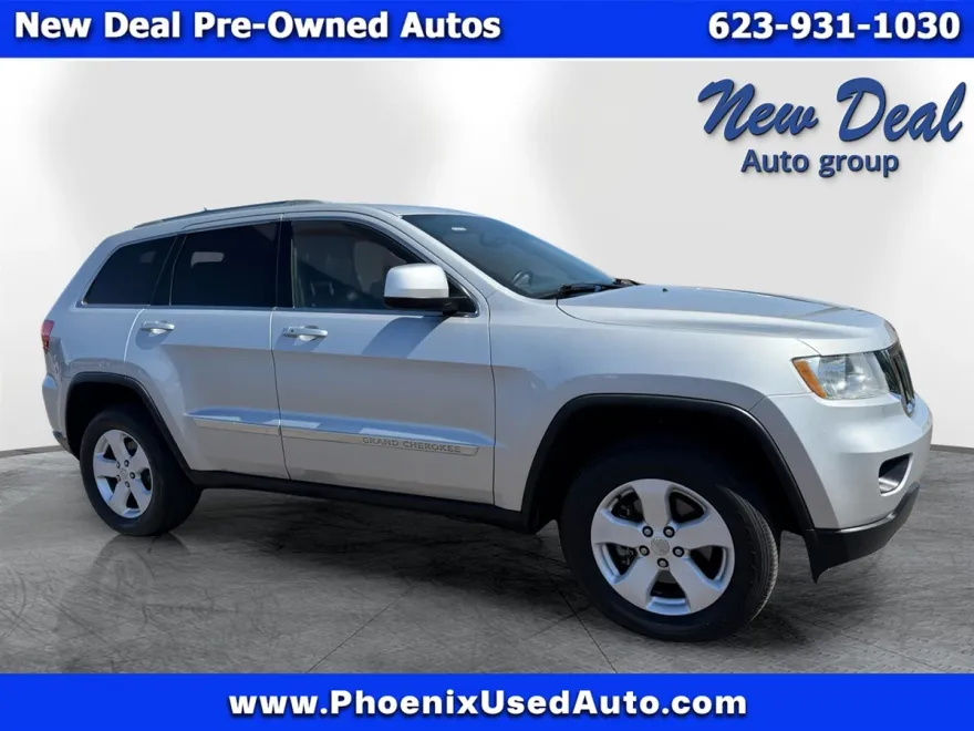 2012 Jeep Grand Cherokee Laredo photo 1
