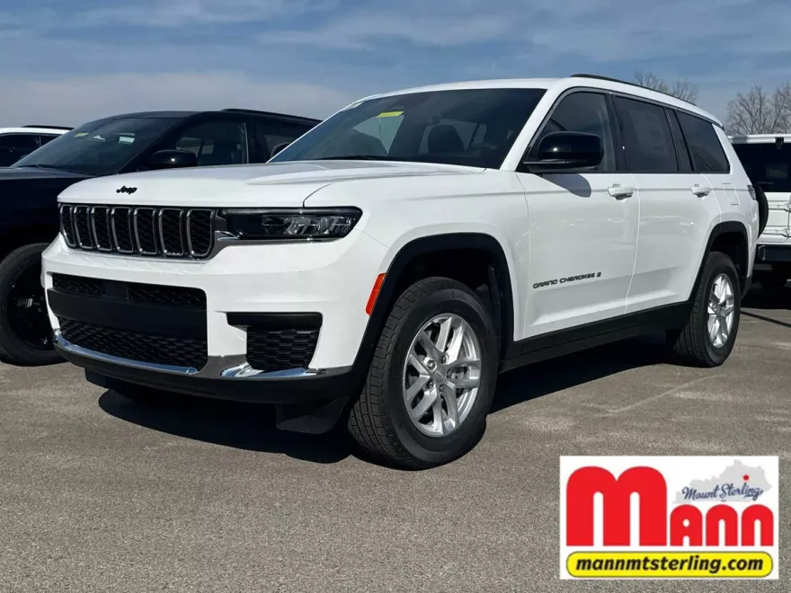 2025 Jeep Grand Cherokee Laredo X photo 1