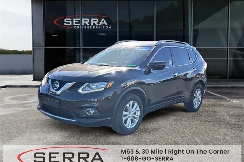2016 Nissan Rogue SV photo 1