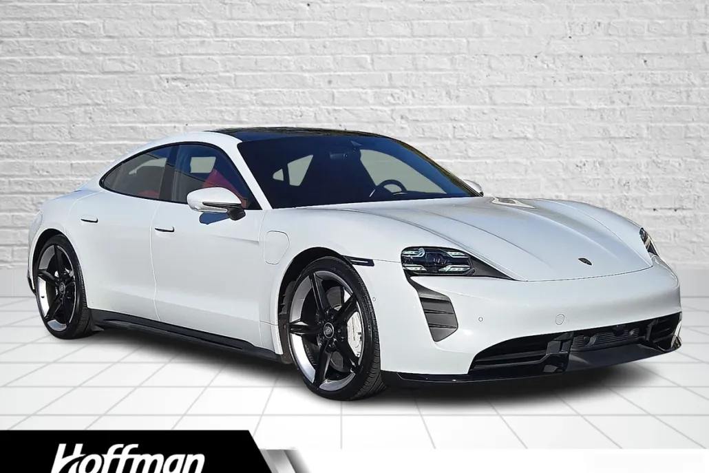 2020 Porsche Taycan Turbo photo 1