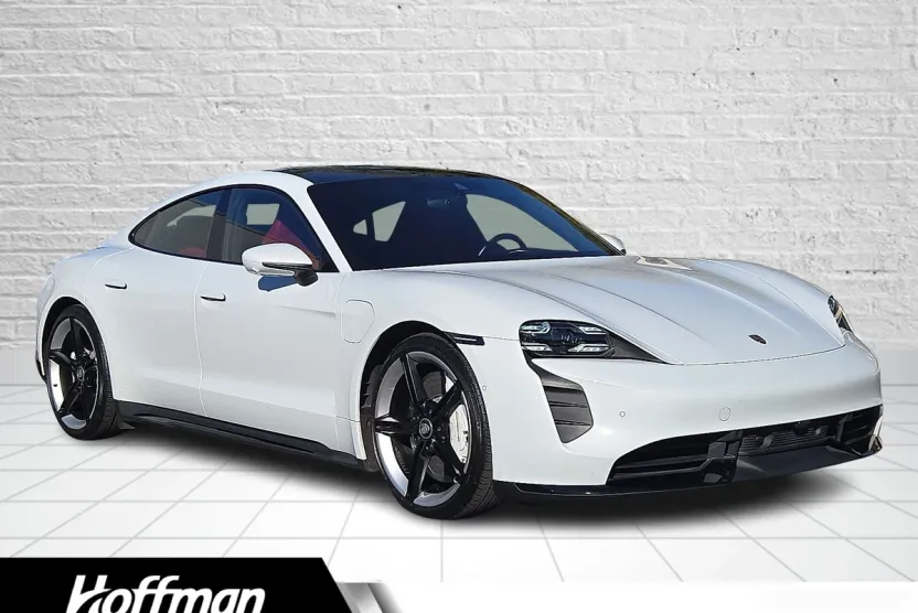 2020 Porsche Taycan Turbo photo 1
