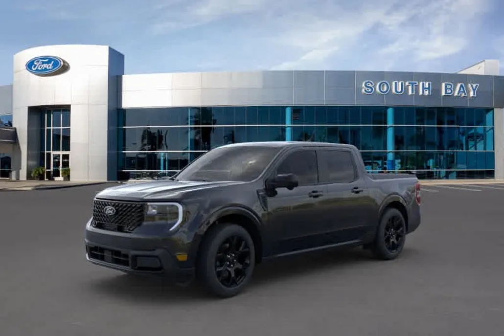 2025 Ford Maverick Lariat photo 1