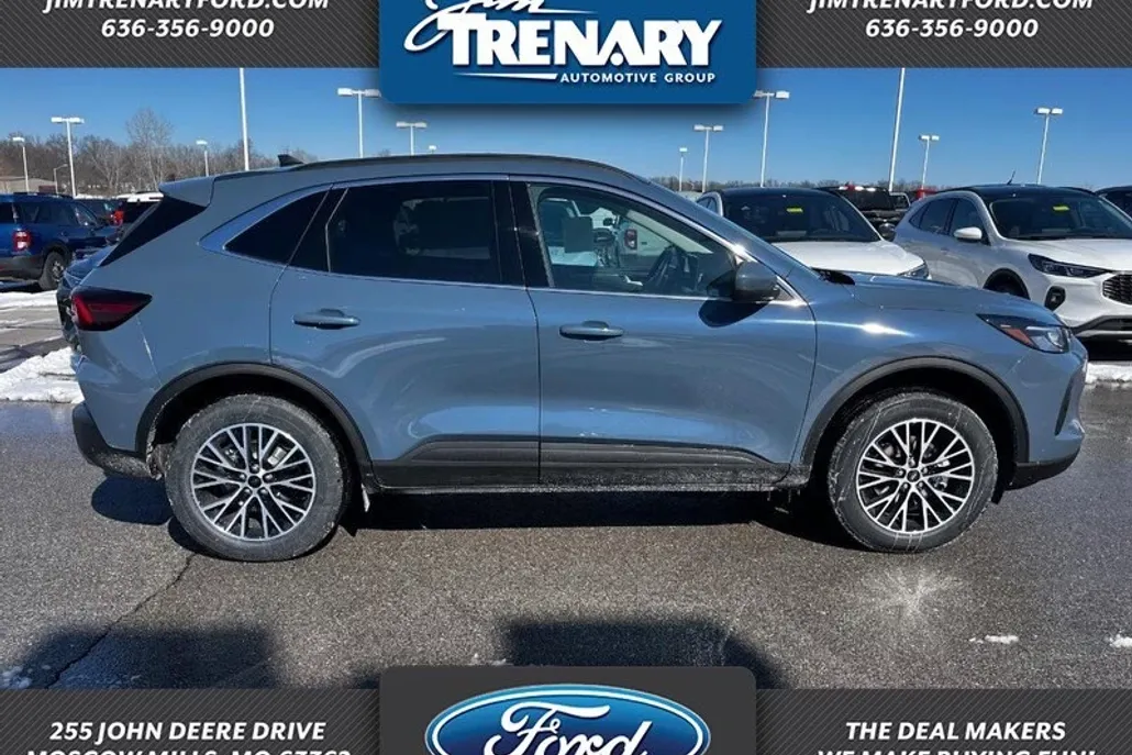 2025 Ford Escape photo 1