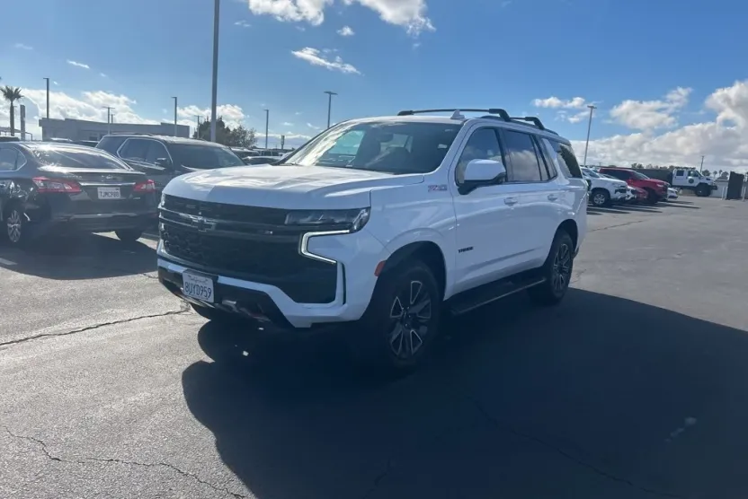2021 Chevrolet Tahoe Z71 photo 1