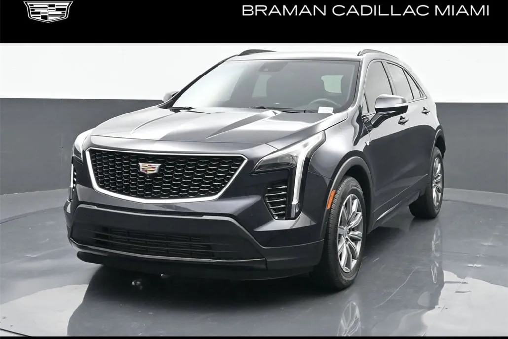 2022 Cadillac XT4 Sport photo 1