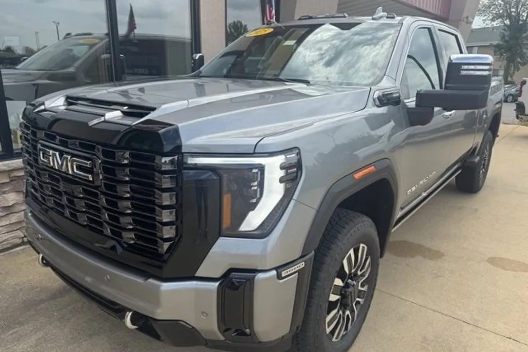 2025 Gmc Sierra 3500 HD Denali Ultimate photo 1