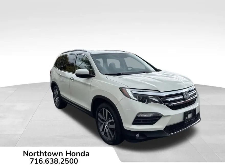 2017 Honda Pilot Elite photo 1