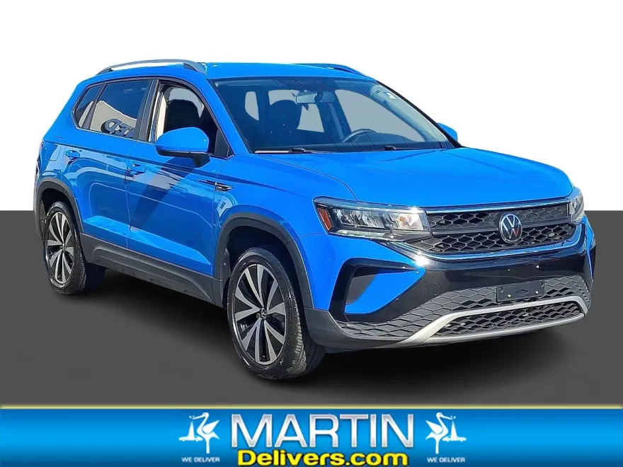 2022 Volkswagen Taos SE photo 1