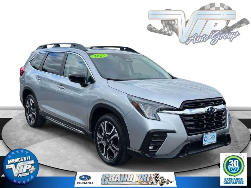 2025 Subaru Ascent Limited photo 1