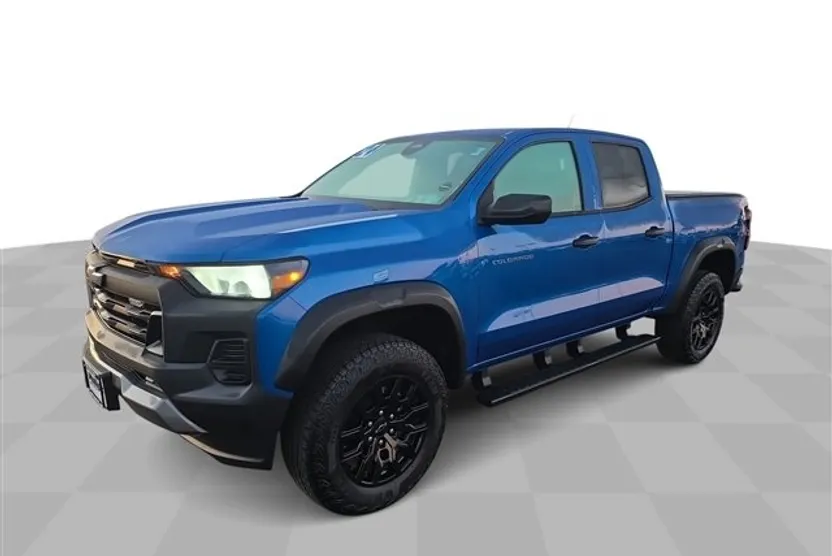 2024 Chevrolet Colorado Trail Boss photo 1