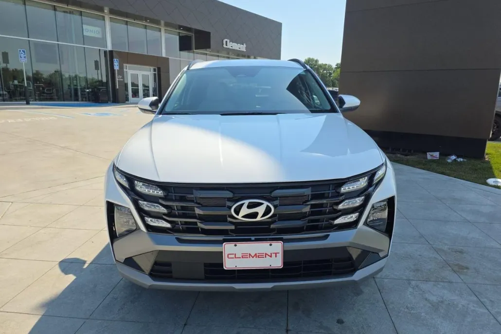 2025 Hyundai Tucson SEL photo 1