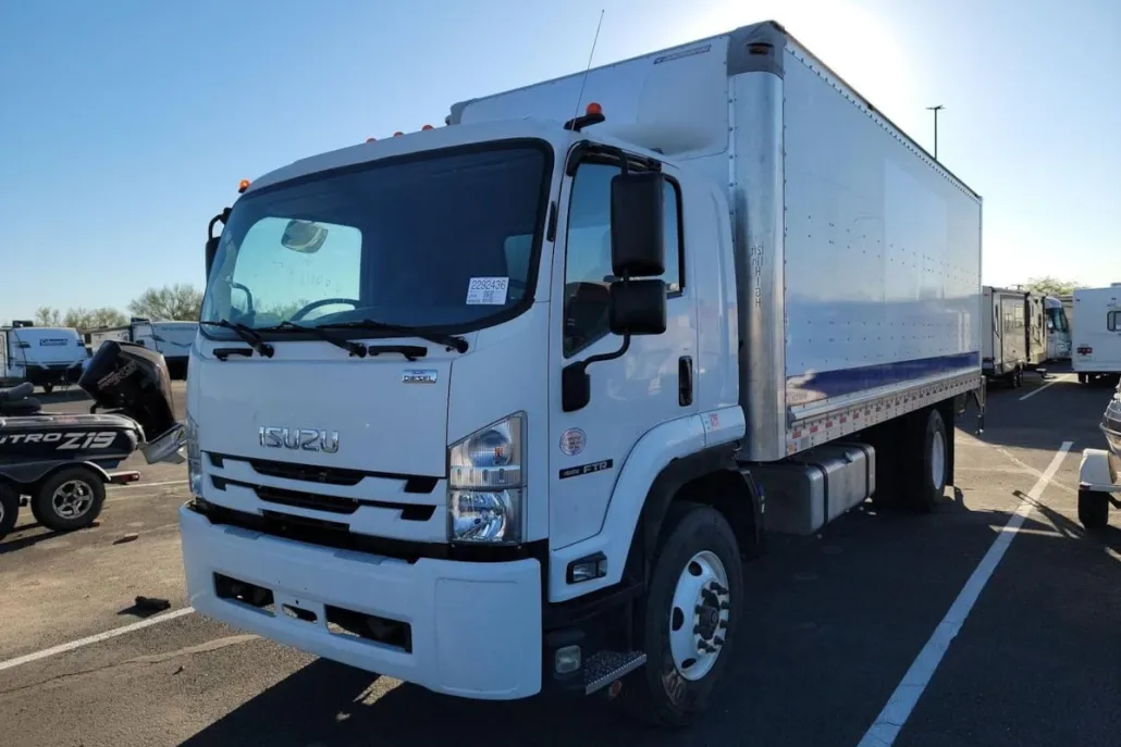 2018 Isuzu FTR photo 1