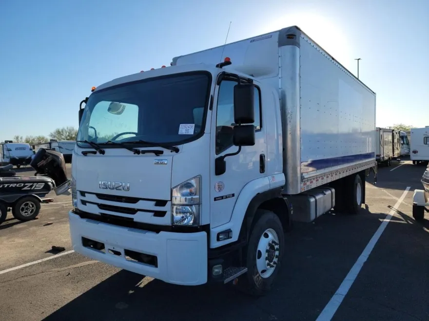 2018 Isuzu FTR photo 1