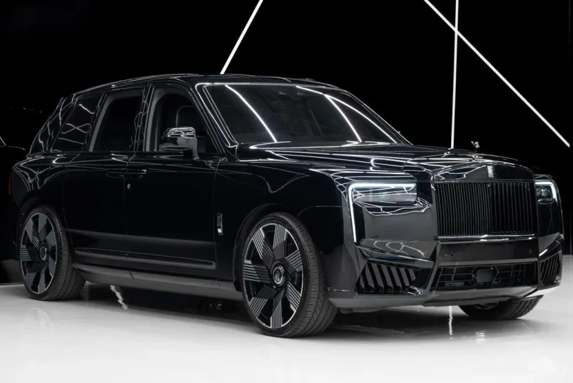 2020 Rolls Royce Cullinan Black Badge photo 1