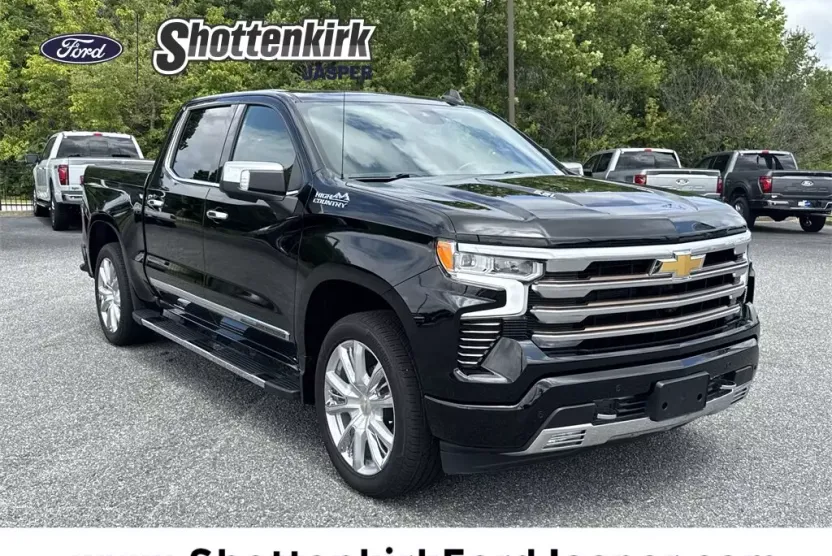 2022 Chevrolet Silverado 1500 High Country photo 1