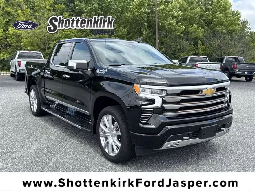 2022 Chevrolet Silverado 1500 High Country photo 1