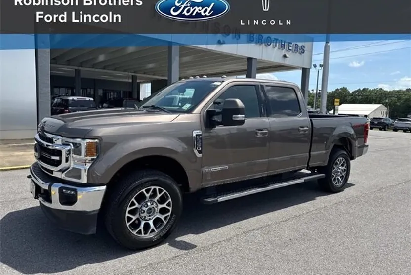 2022 Ford F-350 Lariat photo 1