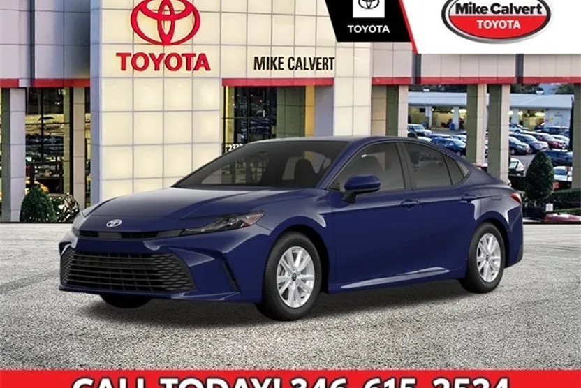 2025 Toyota Camry LE photo 1