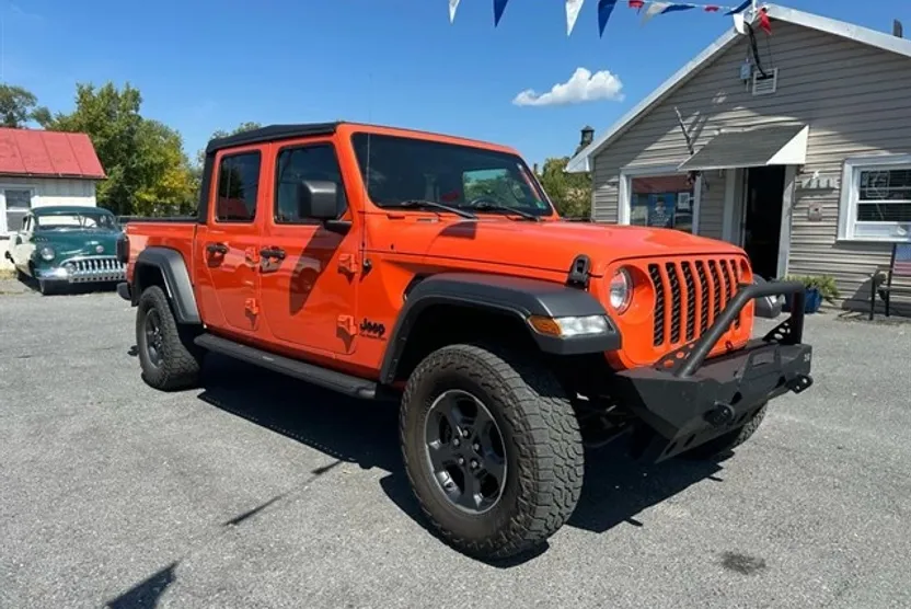 2020 Jeep Gladiator Sport photo 1