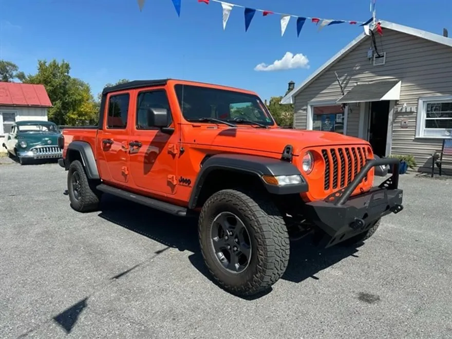 2020 Jeep Gladiator Sport photo 1