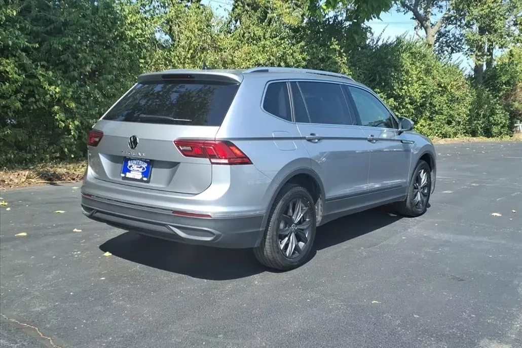 2024 Volkswagen Tiguan SE Wolfsburg Edition photo 1